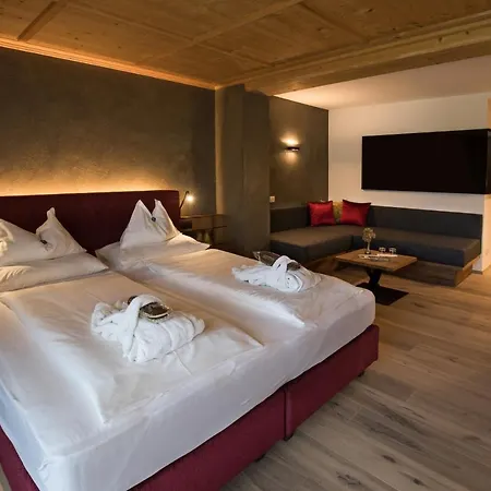 Gartenhotel Voelser Hof - Adults Only 4* 피에