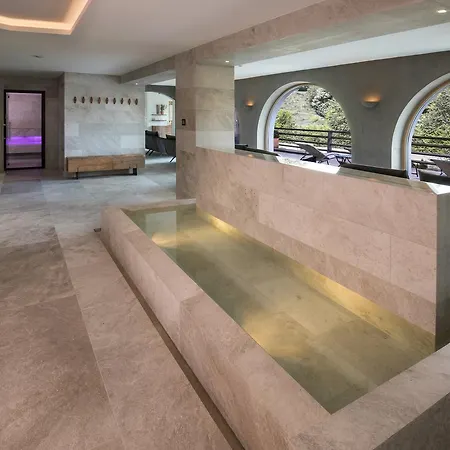 호텔 Gartenhotel Voelser Hof - Adults Only 4*