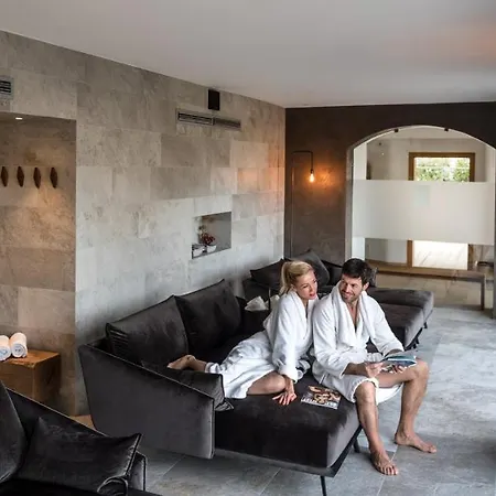 Gartenhotel Voelser Hof - Adults Only 피에