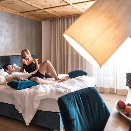 호텔 Gartenhotel Voelser Hof - Adults Only 4*